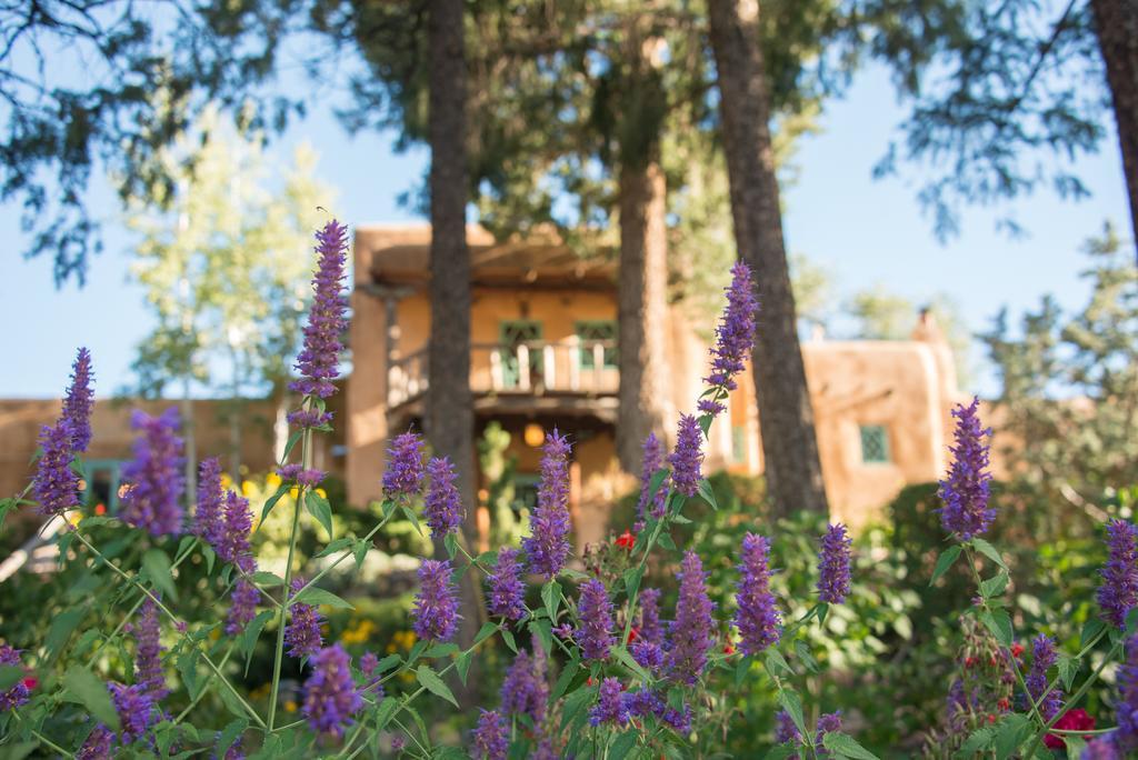 Inn Of The Turquoise Bear Santa Fe Exterior photo